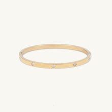 Slim Clover Zirconia Hinged Bangle Bracelet