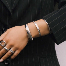 Star Sapphire Hinged Bangle Bracelet